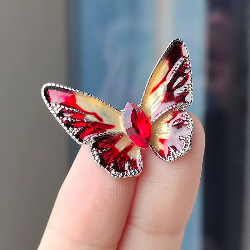 New Arrival Crystal Butterfly  - Suit Supply Wedding Party บทวิจารณ์และราคา