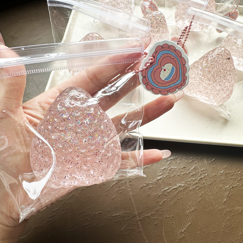 Strawberry Squeeze Toy Fidget  - Wedding Yes บทวิจารณ์และราคา